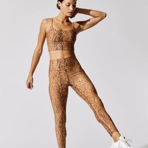 Carbon 38 leapord leggings